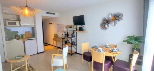 Lourdes Apartment | O'TINY Suite familiale 4 personnes, gare, centre ville, sanctuaire