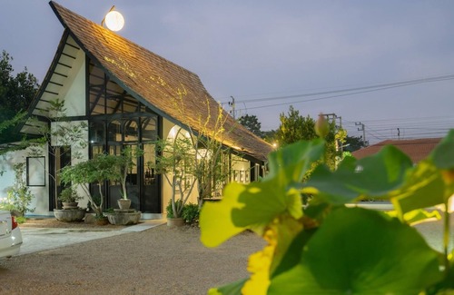 Kanchanaburi Hotel | O2 The Residence