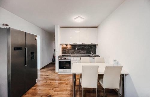 Mrcevac Apartment | O3 Apartments