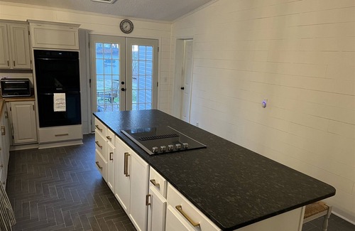 Dadeville House | Oak Cottage | 5 Bed, 3 Bath