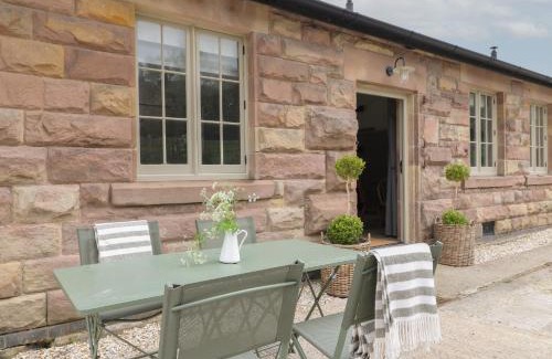 Crich House | Oak Cottage - Fold Yards