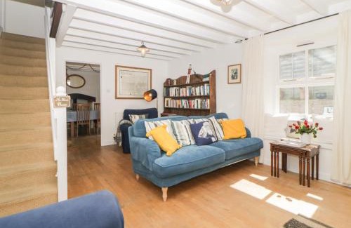 Turnchapel House | Oak Cottage