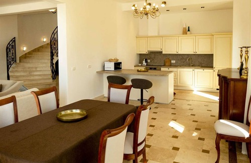 Kuljace Villa | Oak Leaf Residence Villa 5