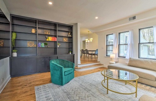 Oak Park House | Oak Park Home with Fire Pit - 5 Mi to Garfield Park!