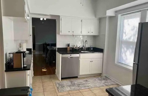Oak Park Apartment | Oak Park Queen