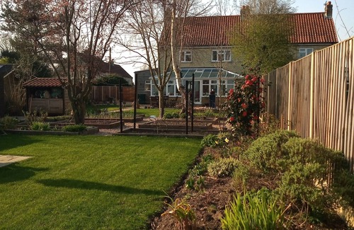 Kettlestone House | Oak Tree Cottage situated in the peaceful countryside village of Little Snoring