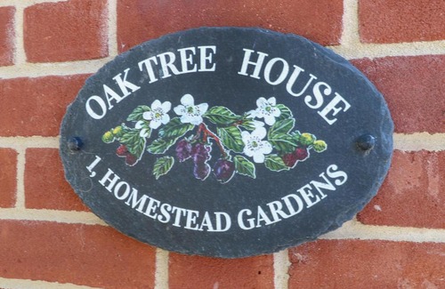 Filby House | Oak Tree House, 1 Homestead Gardens