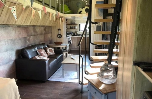 Dartmouth Cabin | Oak Tree Lodge