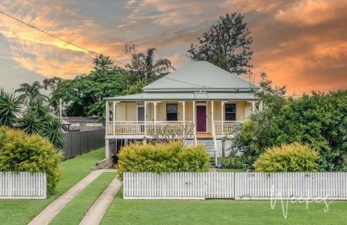 Bundaberg West House | Oakmore Cottage Charming Queenslander close to CBD
