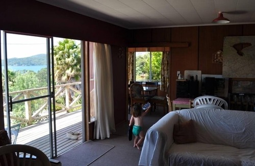 Oakura House | Oakura - Place of Watmouth
