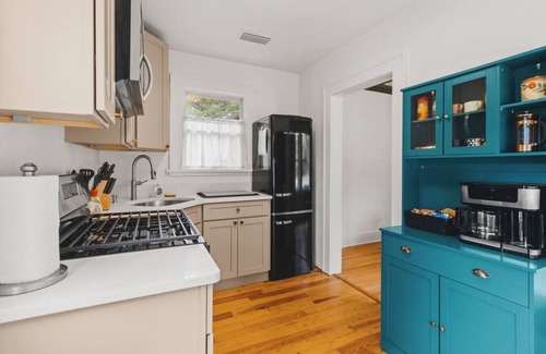 Gateway Park House | Oakview - Close to UF & Downtown