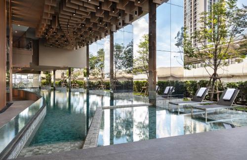 Nonthaburi Hotel | Oakwood Suites Tiwanon Bangkok