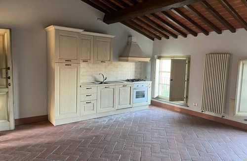 Altopascio Apartment | Oasi di Pace e Tranquillità con Piscina,campo da Tennis,uliveti,vigneti Frutteti
