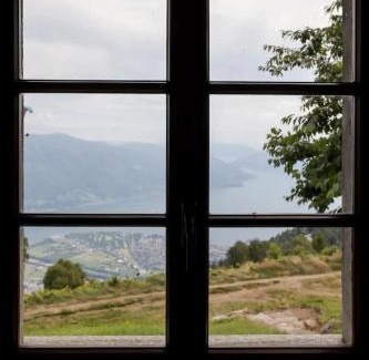 Avegno Ski Chalet | Oasi di pace vista lago-Cardada-Locarno