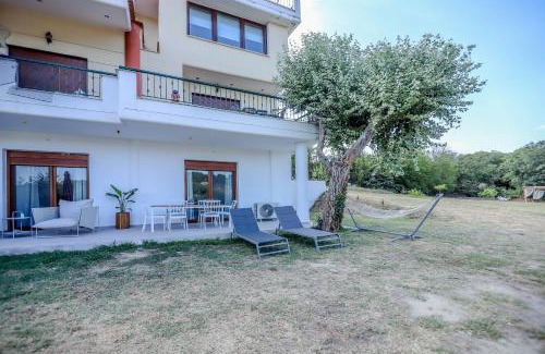 Serres Apartment | Oasis Acropolis Serres Next to Center Parking