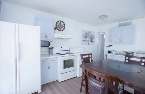 Radcliff Apartment | Oasis Apartment #8