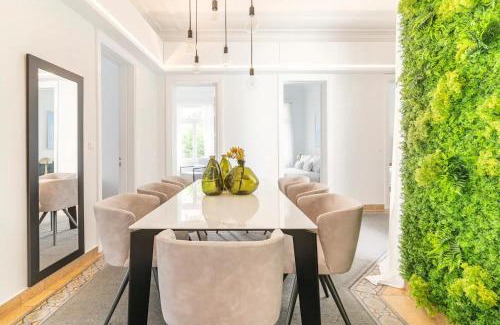 Koukaki Apartment | Oasis Architect's Dream Neoclassical House next to Acropolis