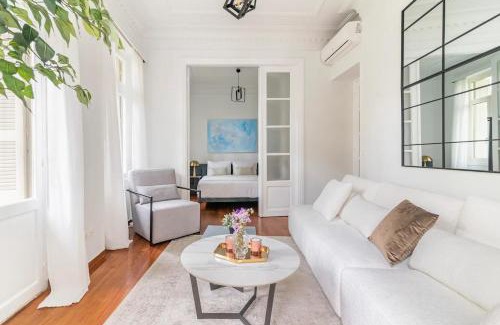 Koukaki Apartment | Oasis Architect's Dream Neoclassical House next to Acropolis