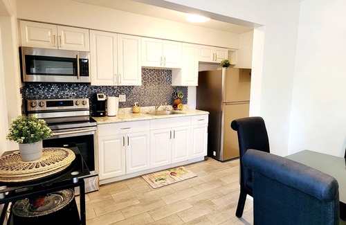 Parkside Apartment | Oasis at Hollywood lll -sleeps 4