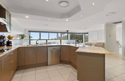 Salamander Bay House | Oasis at Salamander Bay, 10 Raymond Ave - Boat Parking, WiFi, Air Con, Water Views