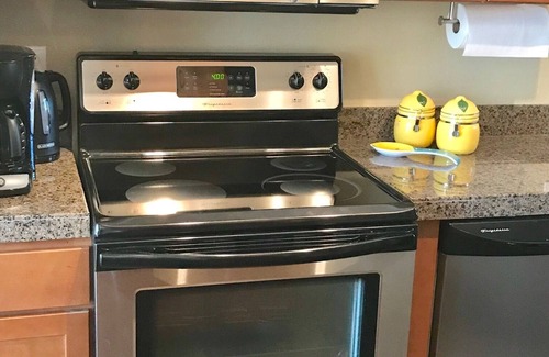Tucson Condo | Oasis at the foot of Catalina!