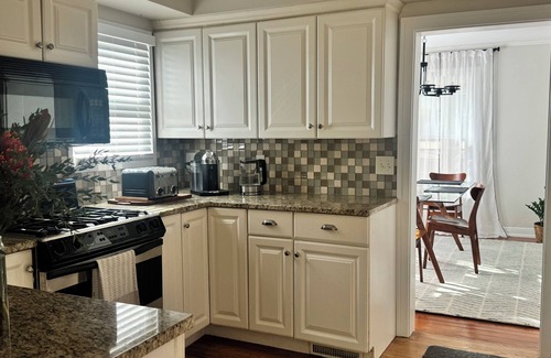 Historic Southwest House | Oasis by the Clinic