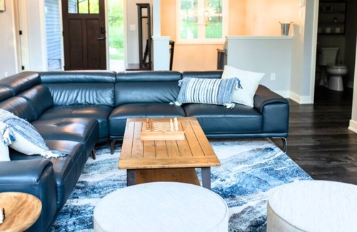 Faribault House | 🧡Oasis @ Camp Winona Trail🧡- Family/Infant friendly home on the Lake!🌞