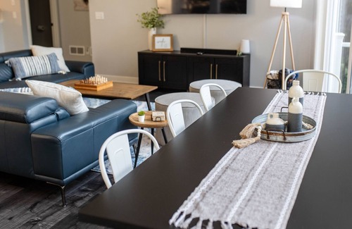 Faribault House | 🧡Oasis @ Camp Winona Trail🧡- Family/Infant friendly home on the Lake!🌞