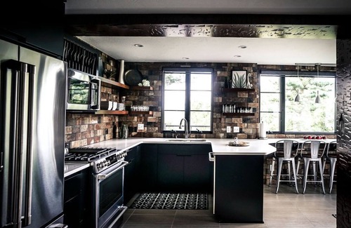 Sugarcreek House | Oasis Carlisle in Amish Country