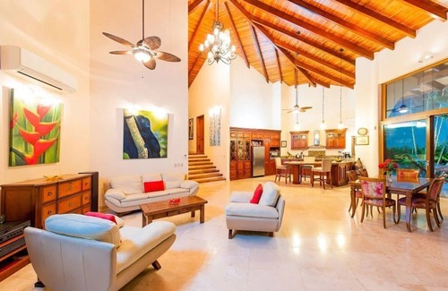 Kaneohe House | Oasis Manor - Incredible Ocean Views from most rooms! AC