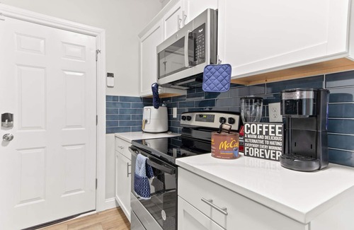 West Columbus House | Oasis near downtown: Tranquil stay