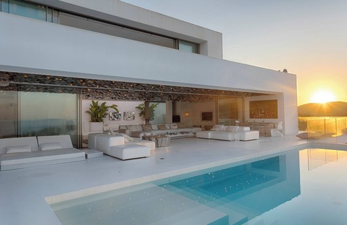 Sant Josep de sa Talaia Villa | Oasis of luxury and comfort, the best gated community in the world.