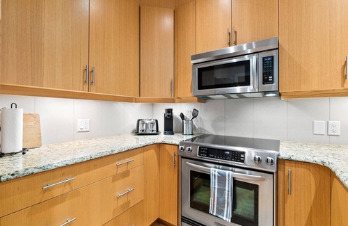 Sicamous Condo | Oasis on Mara lake in 2 bedroom, 2 bathroom condo. Pool and Boat Slip