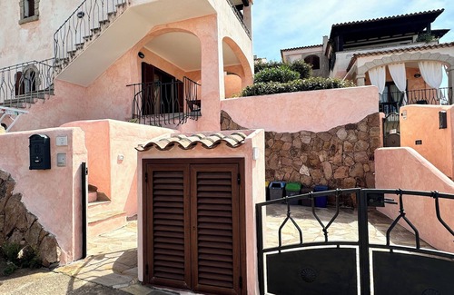 Olbia Apartment | Oasis on two floors near Olbia