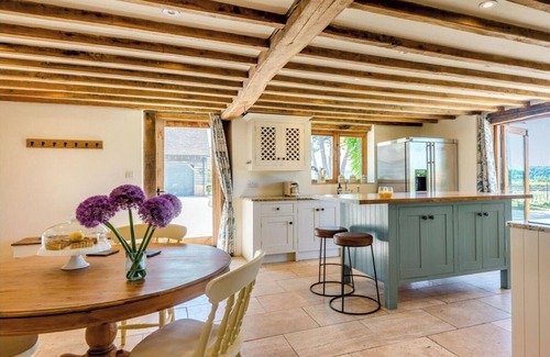 Alton Cottage | Oast House - Otium Wine Estate
