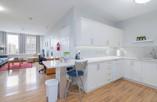 Regina Apartment | Obasa Suites At The Hamilton