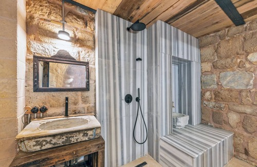 Karatay Hotel | Obruk Kervansaray Museum Hotel