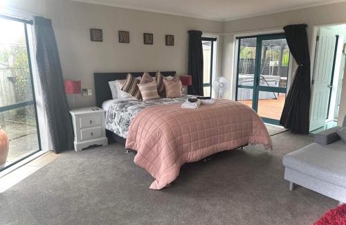 Paraparaumu House | Observation Guest Suite