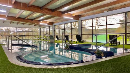 Distrito Rural Este Hotel | Oca Palacio De La Llorea Hotel & Spa