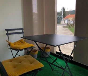 Saint-Julien-les-Rosiers Apartment | Occitemps
