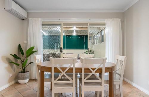 Fingal Bay House | Occy's at Fingal Bay