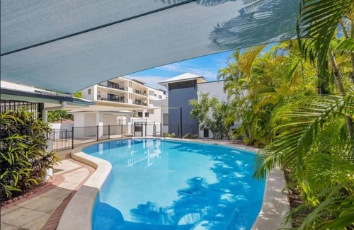 Townsville Apartment | Ocean and River views!