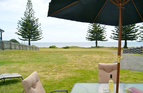 Ohope Cottage | Ocean Bach - Ohope Beach Bach
