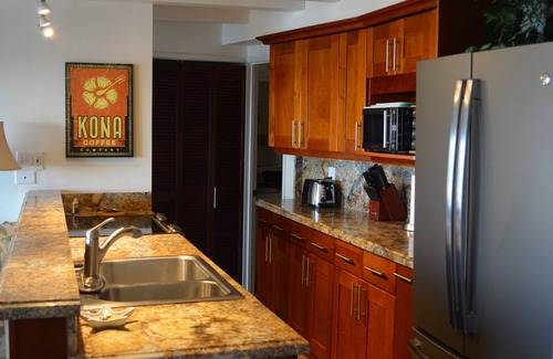 Honokowai Condo | Ocean/Beach Front/Air Conditioned. Watch the whales from your private lanai.