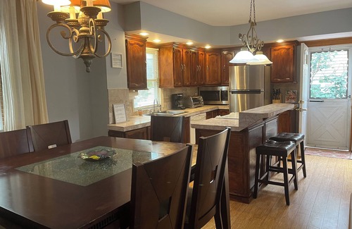 New London House | Ocean Beach Park Lawrence M.Hosp MitchellCollege Coast Guard Academy CT College