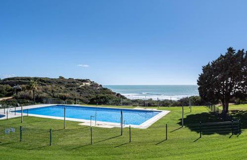 Conil de la Frontera House | Ocean beachside house with pool