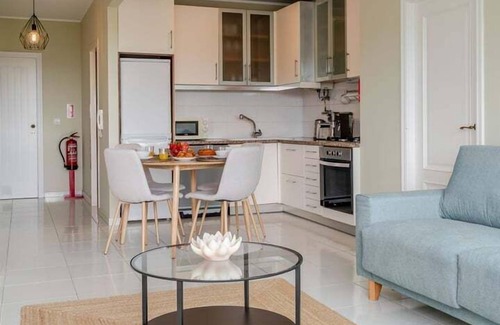 Viana do Castelo Apartment | Ocean Bliss - Beach & BBQ Apartment