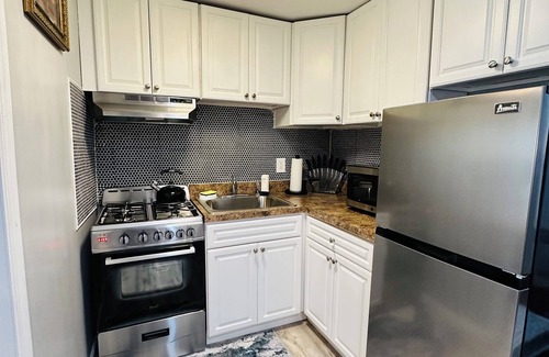 Seaside Heights Condo | Ocean Block Oasis: 2-Bed Condo - 5th House from the Beach
