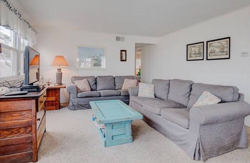 Beach Haven Terrace House | OCEAN BLOCK - One off the Ocean