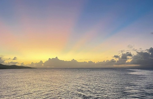 Cerro Gordo Apartment | Ocean Breeze Oasis: 1BR Getaway Near the Shore